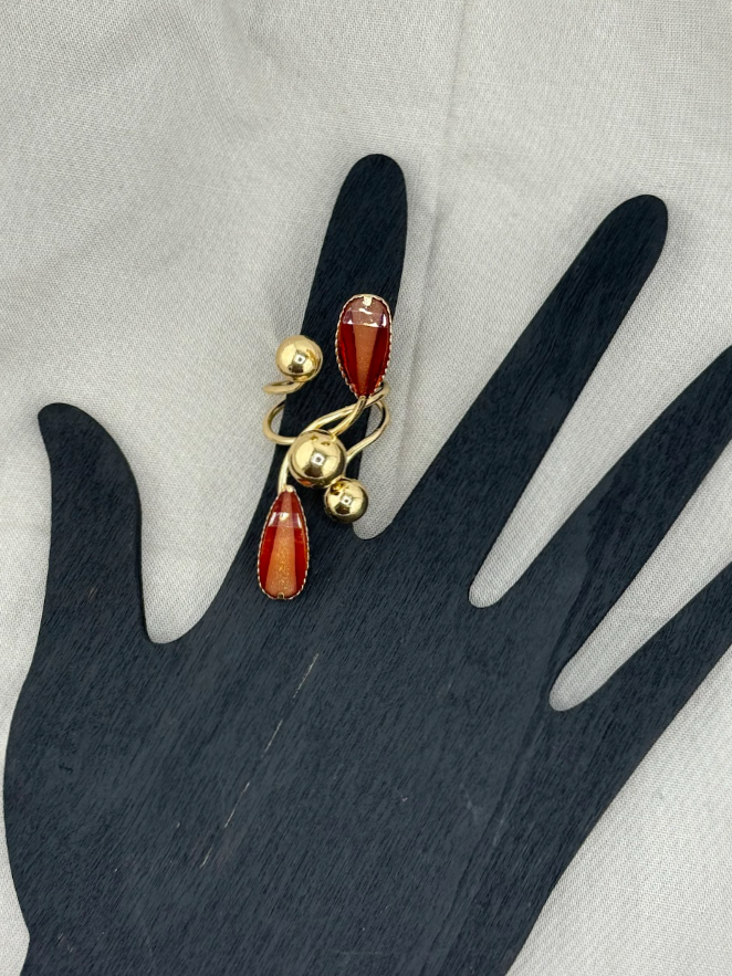 Gold Teardrop Spiral Ring